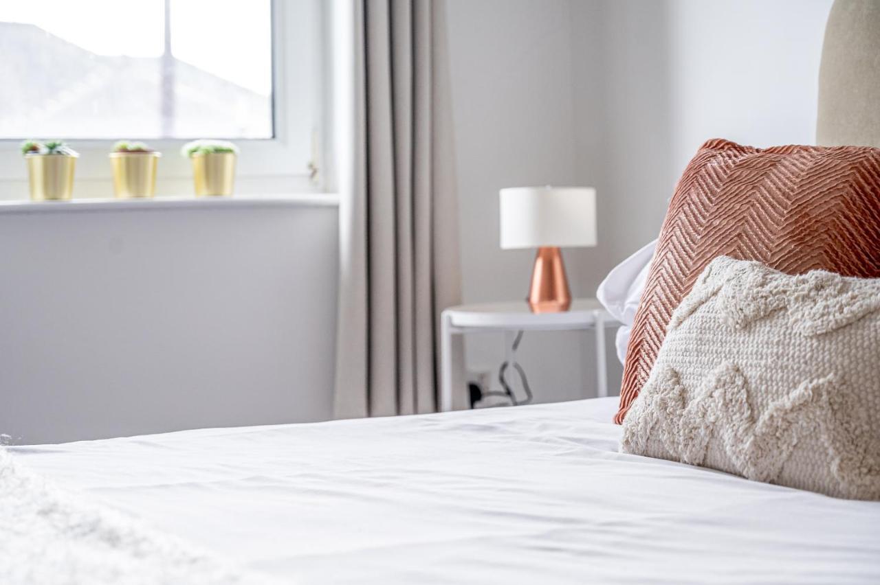 With Free Parking, 10 Min Walk To Bar Walls * York
