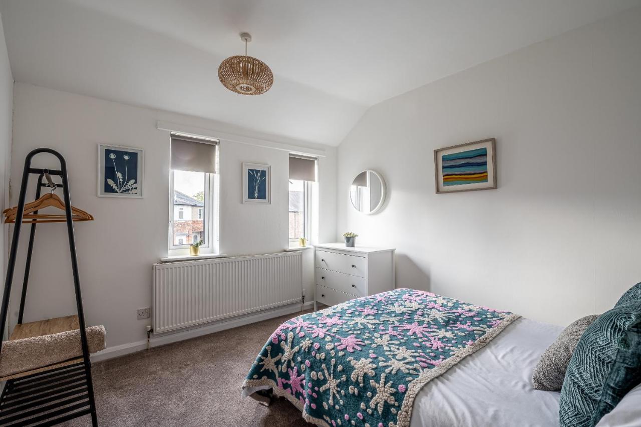 Holiday home With Free Parking, 10 Min Walk To Bar Walls *